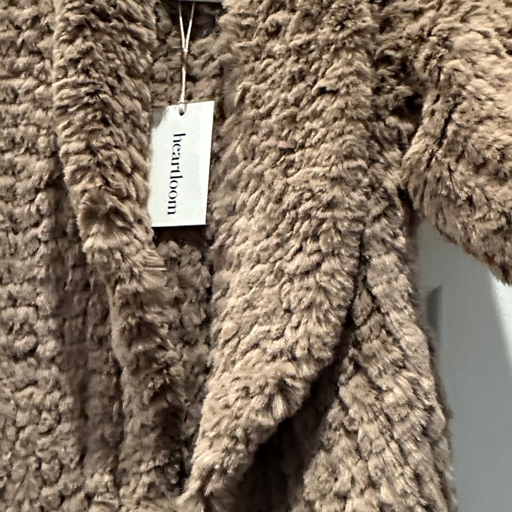 Heartloom Ensley Faux Fur Jacket (Fawn) - Picture 4 of 4